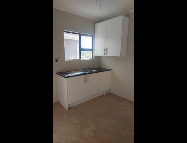 2 BEDROOM HOUSE FOR SALE IN BUHLE PARK
